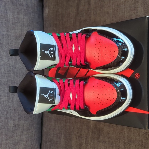 SE Black White Multi-Color Jordan 1 Mid - Picture 3 of 8